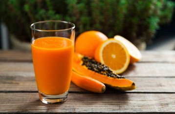 papaya con zumo de naranja